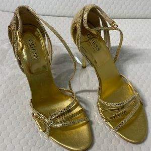 women's heeled shoes